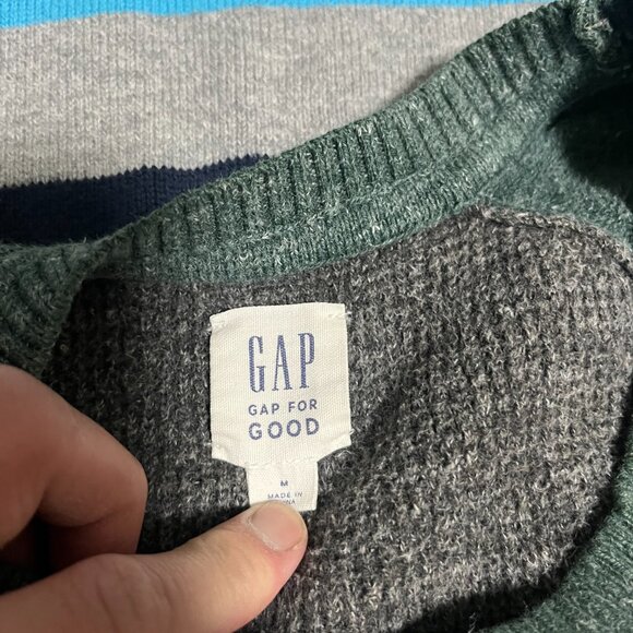 3/$20 Bundle of 2 Men's Gap Sweaters Size Medium Size M Sweat Shirt Pullover - Picture 3 of 7